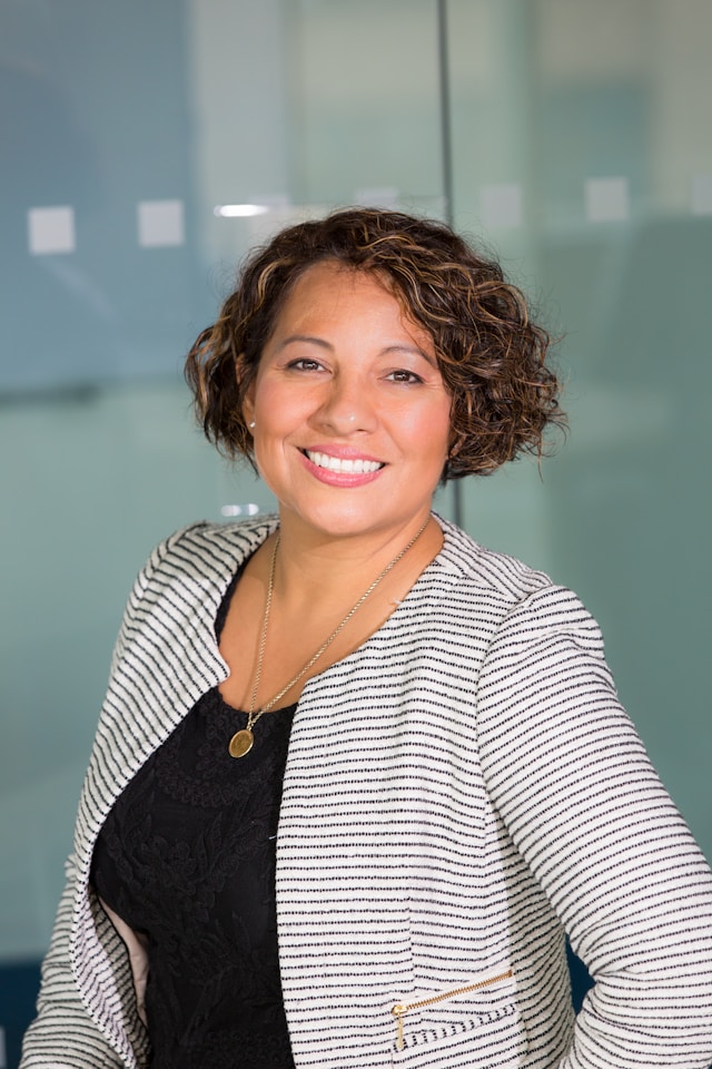 Lisa, giving care specialist